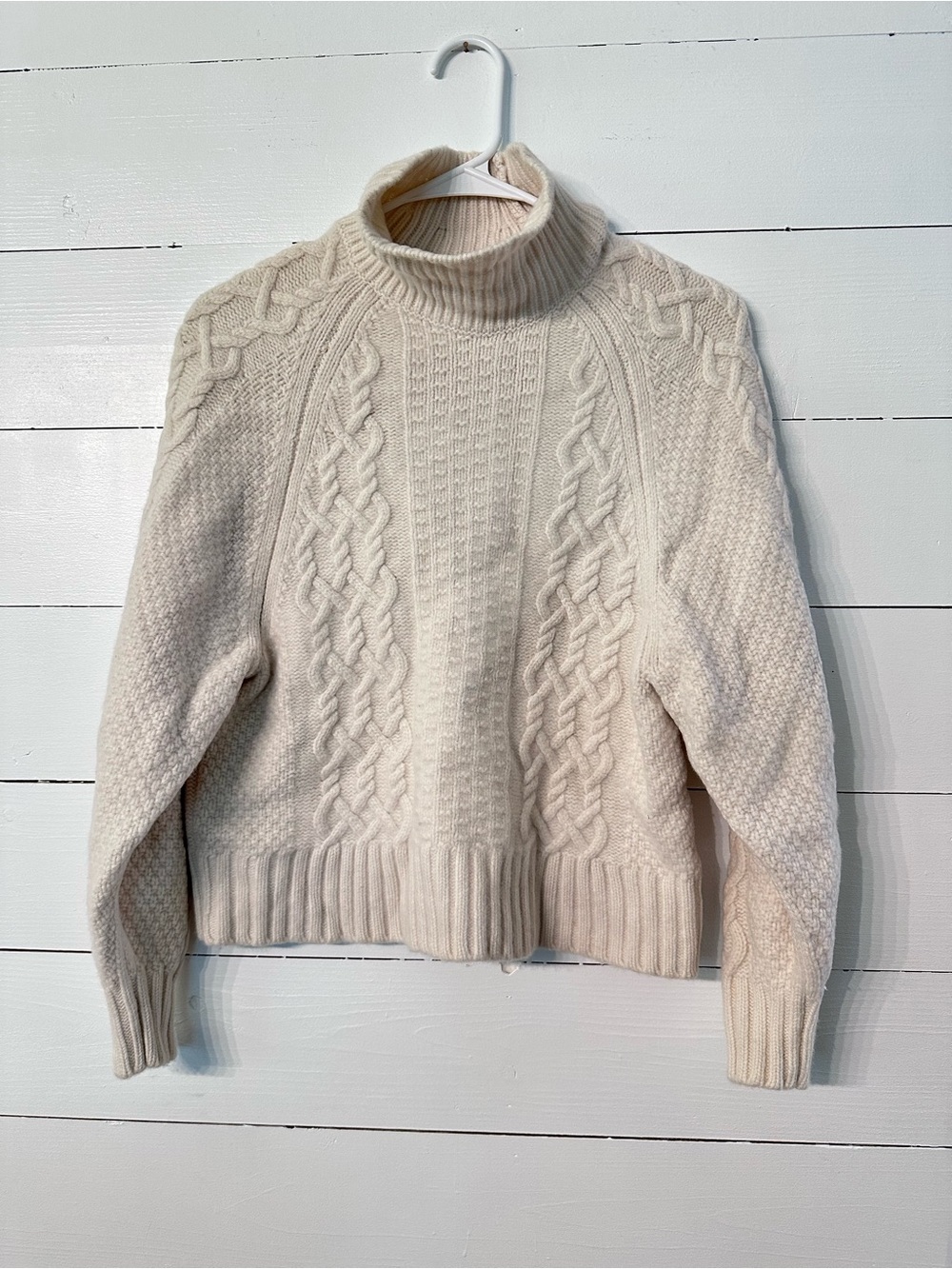 Everlane 100% Wool Cable Knit Turtleneck Sweater - Cream